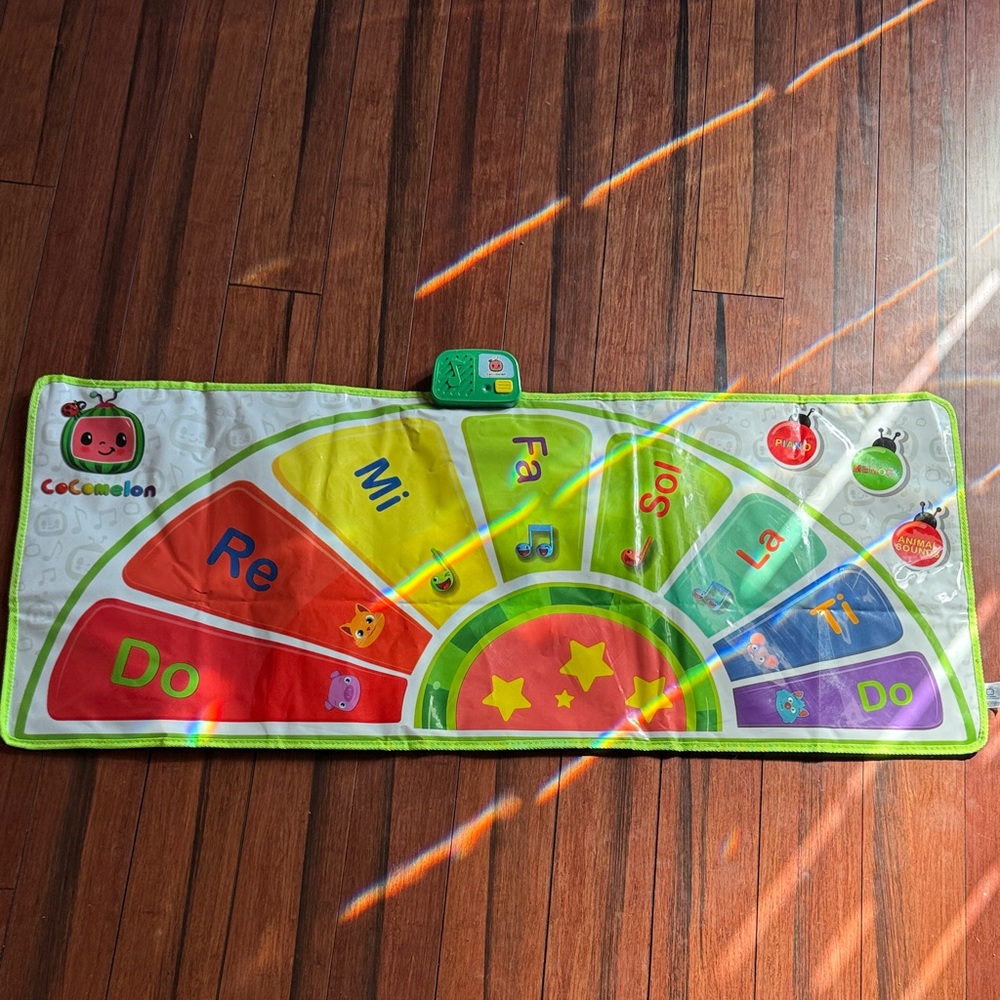 Cocomelon piano mat